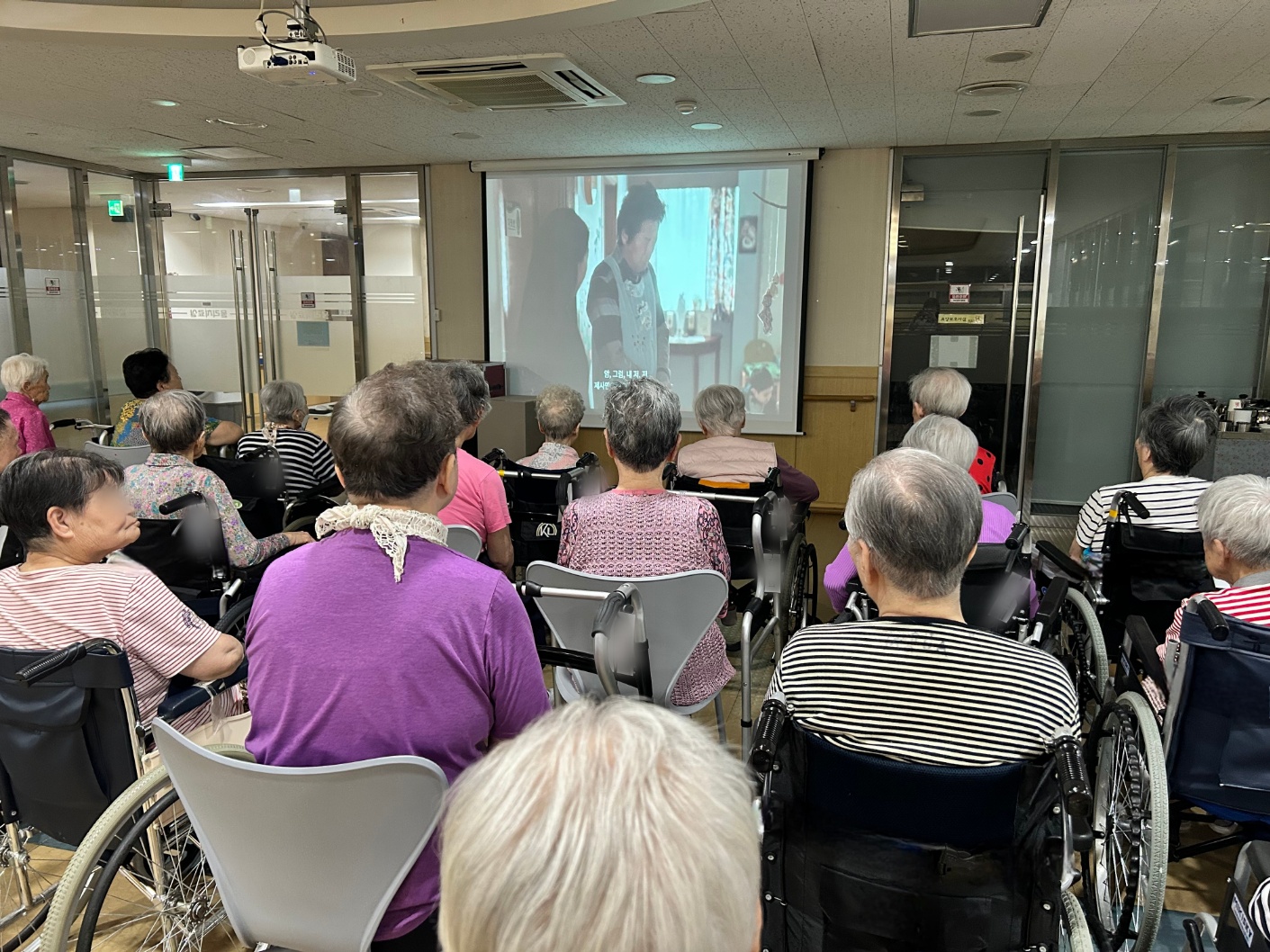 효도로 극장(9.13)(1).jpg