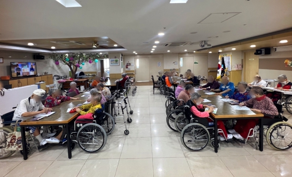 효도로 대학 <연꽃 색칠하기>